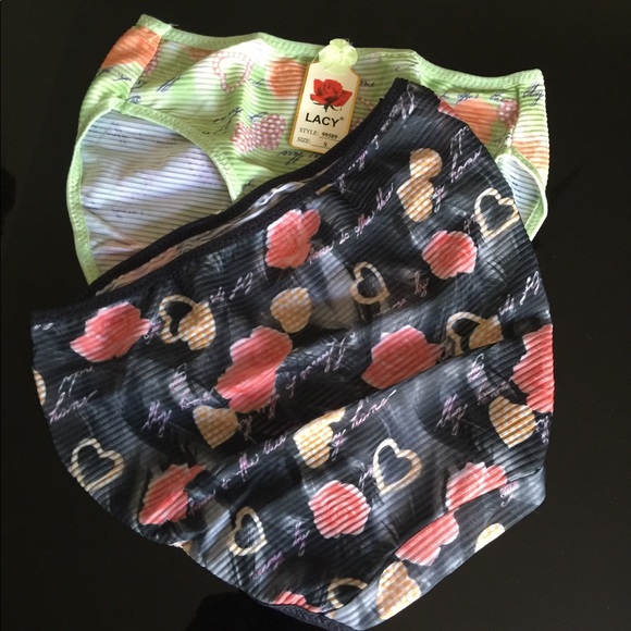 Lacy bundle set of 2panties - Picture 2 of 3